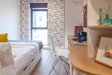 En Suite Classic at Roman House, Hanover Square, City Centre, Newcastle, NE13NP - Image 4